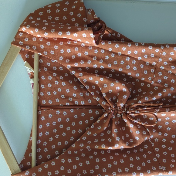 Levi's Skylar Flutter Sleeve Dress - Picture 3 of 5